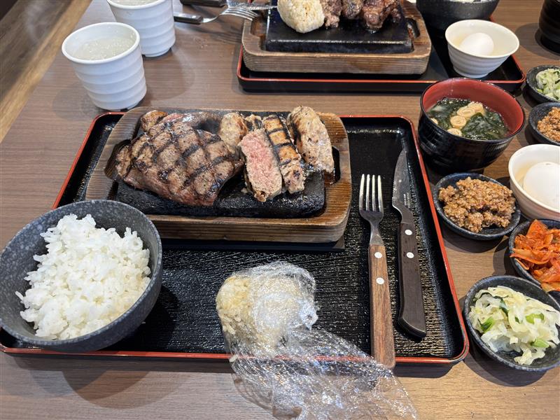 肉・肉・肉 